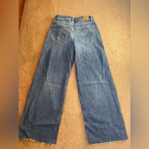 American Eagle Super High Rise Baggy Wide Size 2